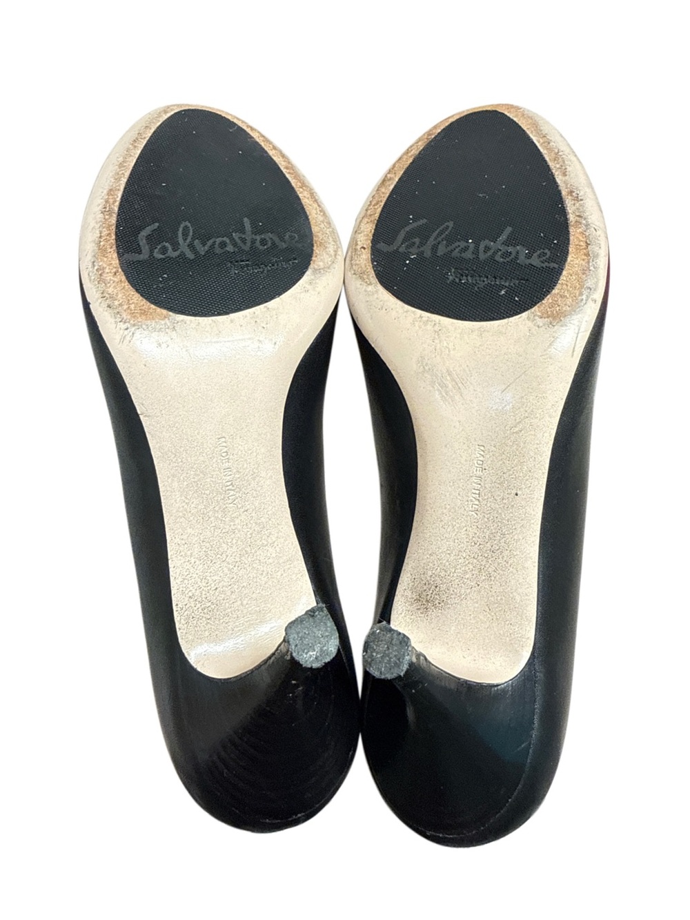 VINTAGE SALVATORE FERRAGAMO GANCINI PUMPS - Picture 6 of 8